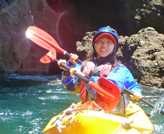 grid-girl-kayak