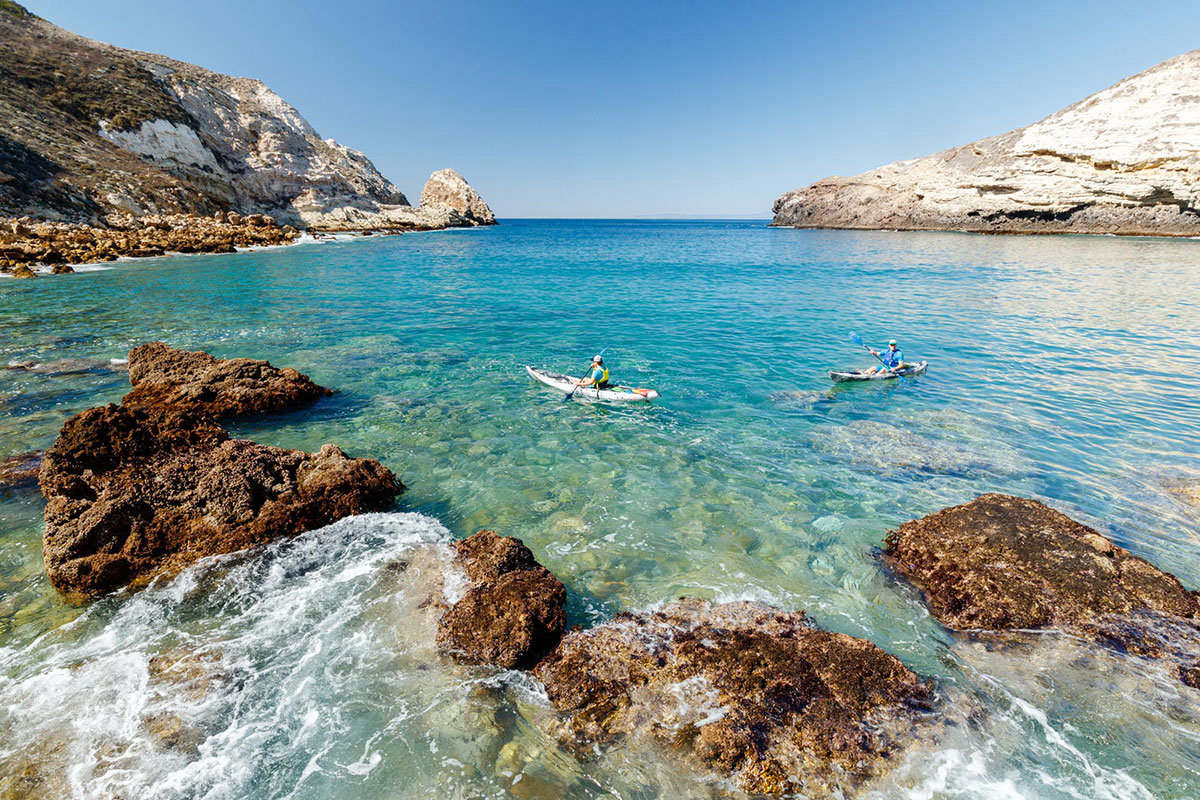 kayaking the shores on channel islands